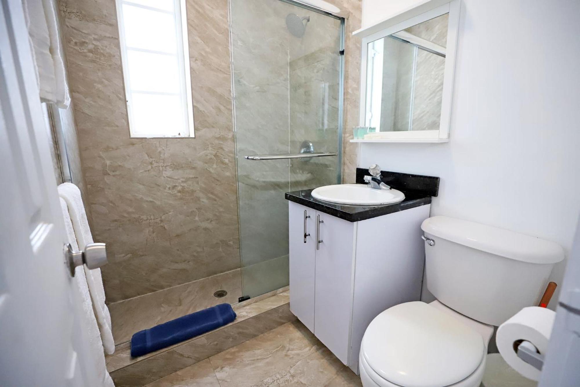 2 Bedroom Apartment 3 Minute Walk To South Beach & Ocean Drive Miami Beach Eksteriør billede