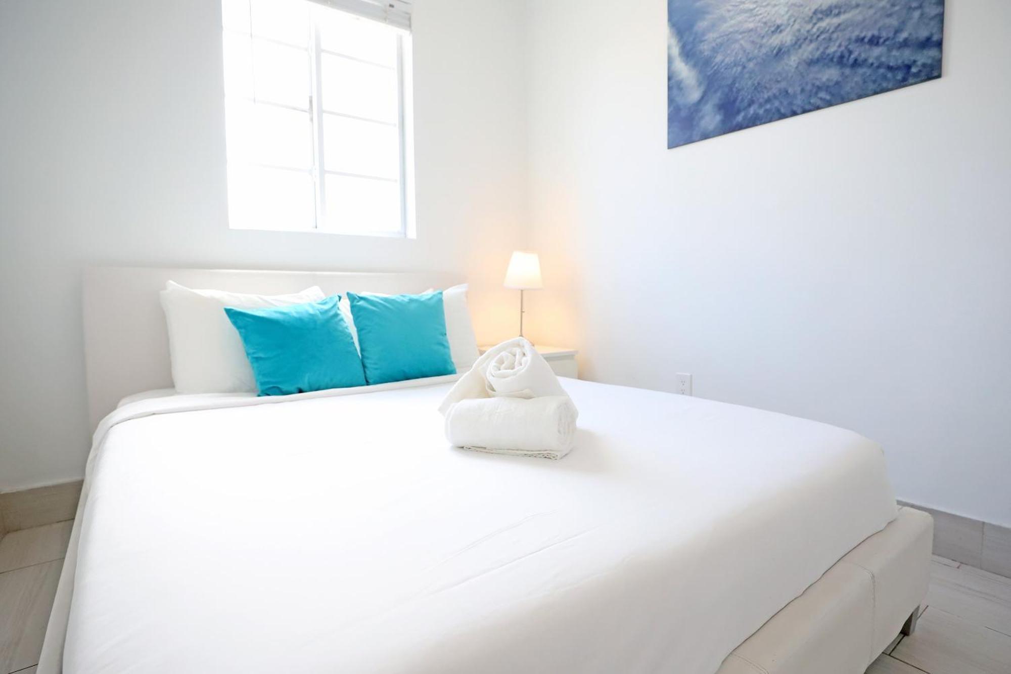 2 Bedroom Apartment 3 Minute Walk To South Beach & Ocean Drive Miami Beach Eksteriør billede