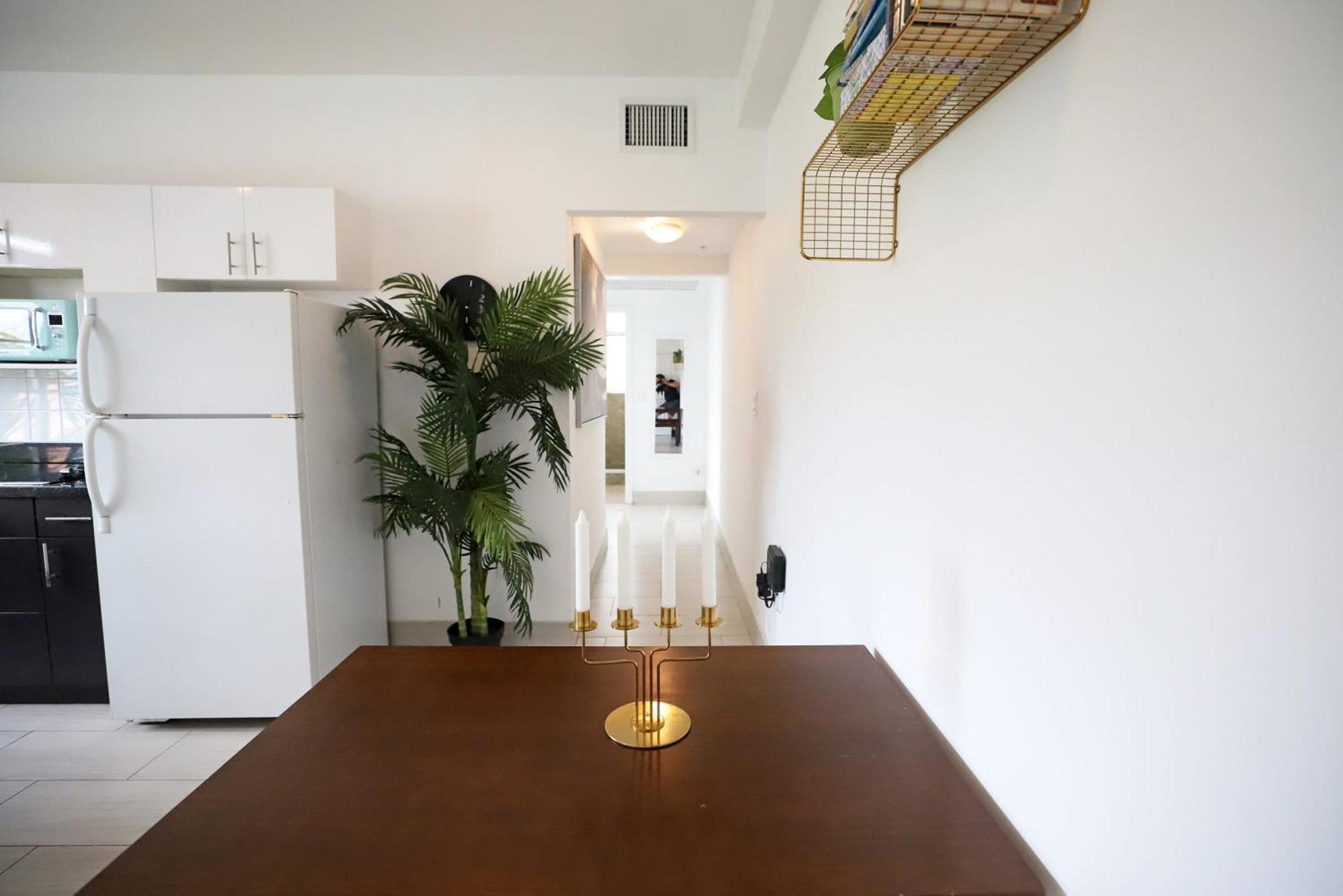 2 Bedroom Apartment 3 Minute Walk To South Beach & Ocean Drive Miami Beach Eksteriør billede