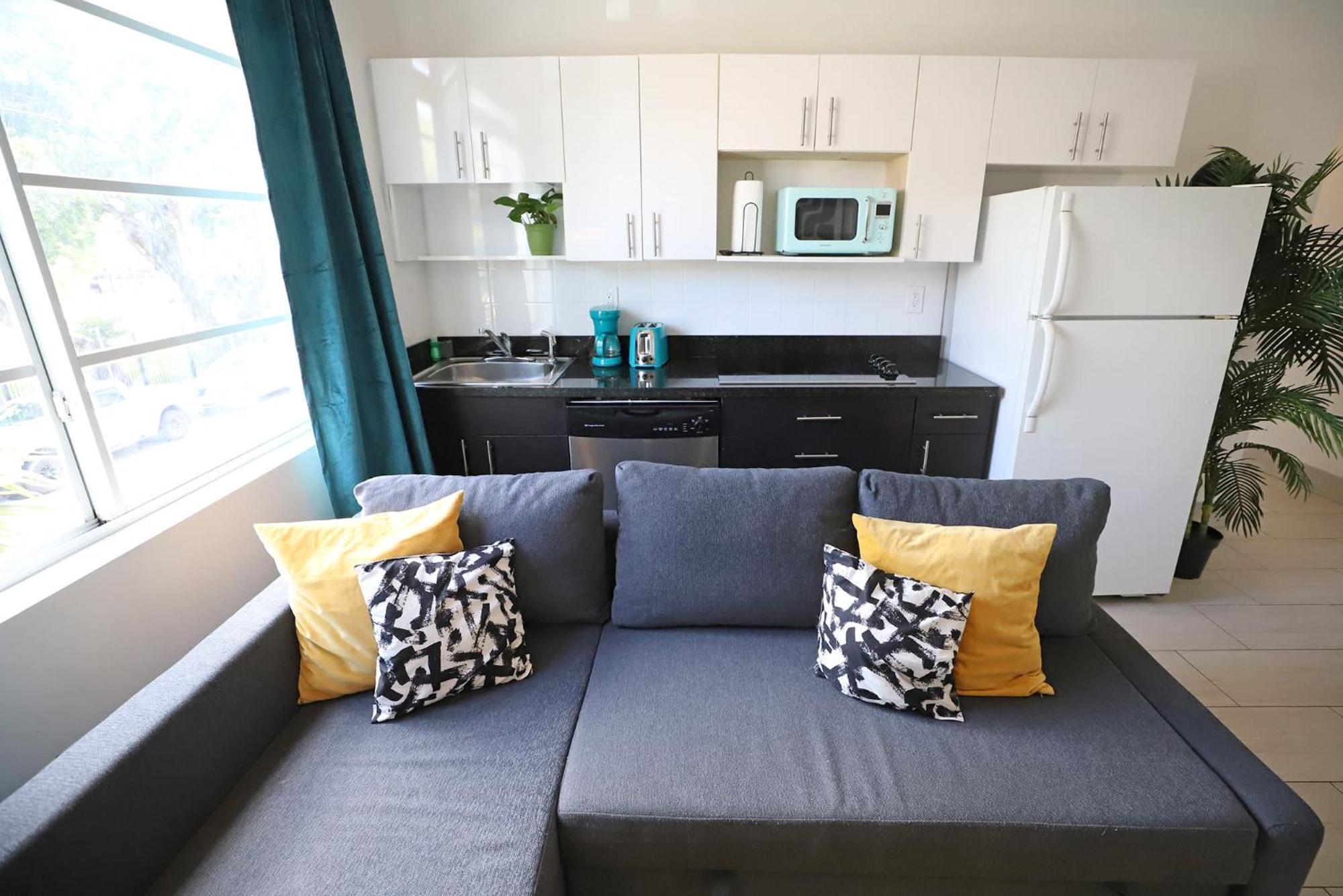2 Bedroom Apartment 3 Minute Walk To South Beach & Ocean Drive Miami Beach Eksteriør billede