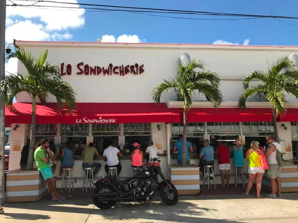 2 Bedroom Apartment 3 Minute Walk To South Beach & Ocean Drive Miami Beach Eksteriør billede
